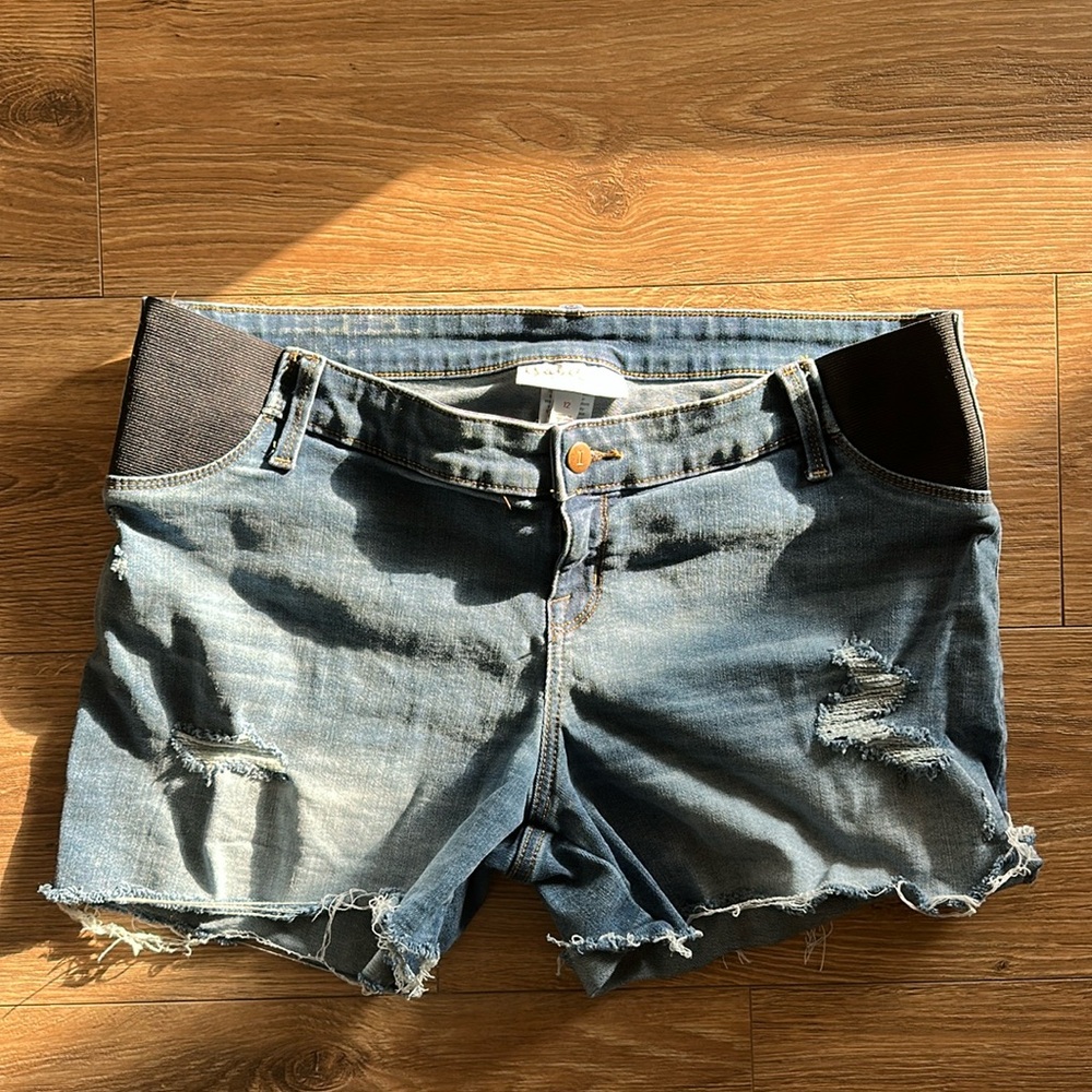 Isabel Maternity Shorts Size 12